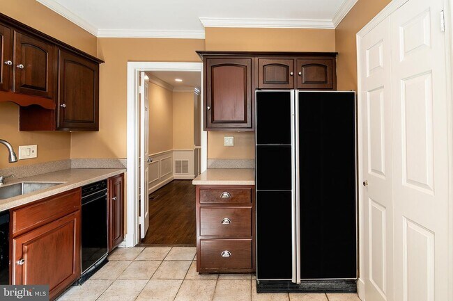 Foto del edificio - 4357 Westover Pl NW