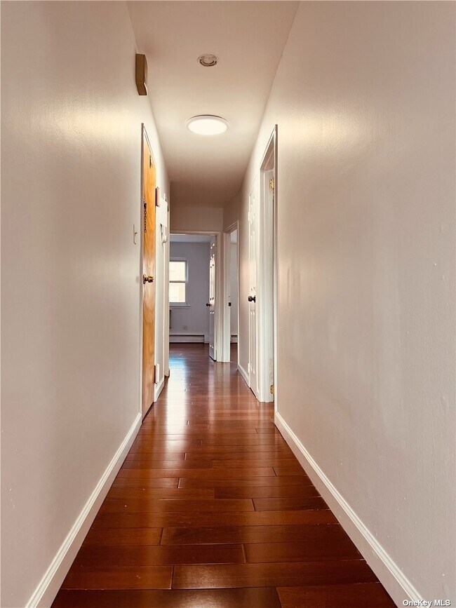 Foto del edificio - 84-90-168 168th Pl