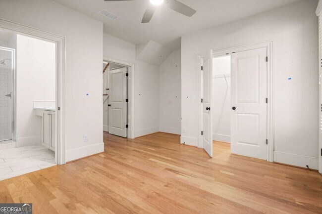 Foto del edificio - 689 Fraser St SE