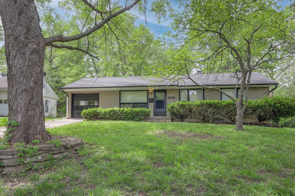 5336 Appleton Ave, Raytown, MO 64133 House Rental in Raytown, MO