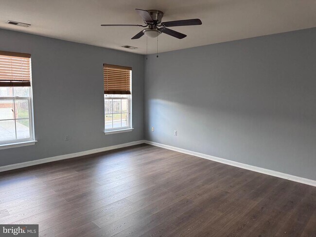 Foto del edificio - 2004 Taylor Grace Ct