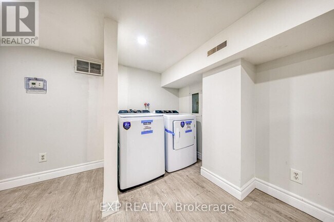 Photo du bâtiment - 1678 Kingston Rd