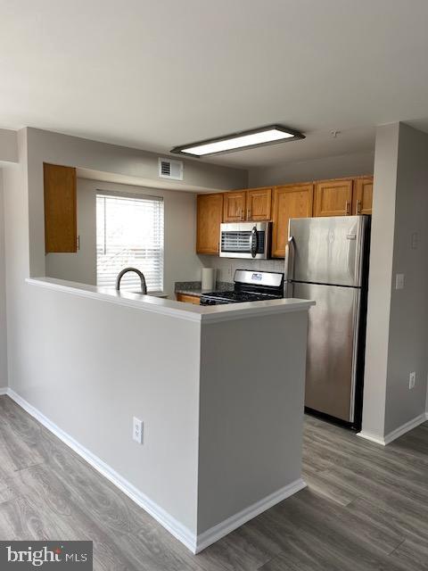 Foto del edificio - 14100 Farnsworth Ln