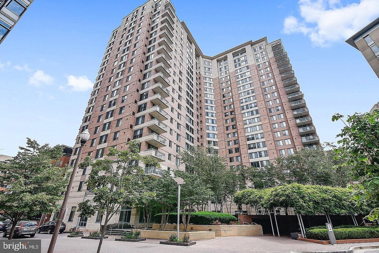 851 N Glebe Rd Unit 918, Arlington, VA 22203 Condo for Rent in