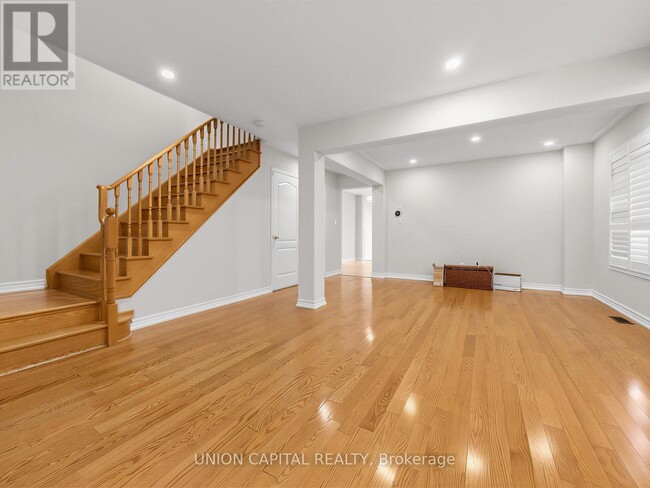 Building Photo - 3186 Cabano Crescent