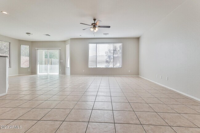 Foto del edificio - 2313 W Carter Rd