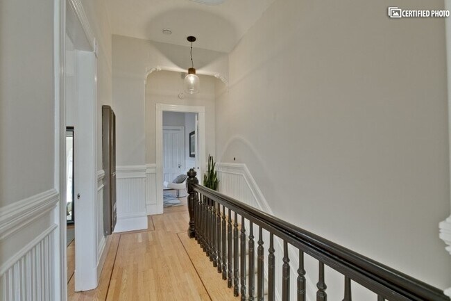 Hallway - 1135 Shotwell St