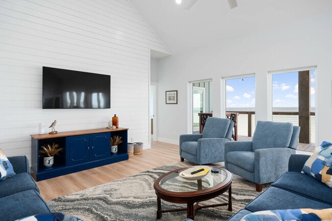Building Photo - 2078 Redfish Bay Causeway