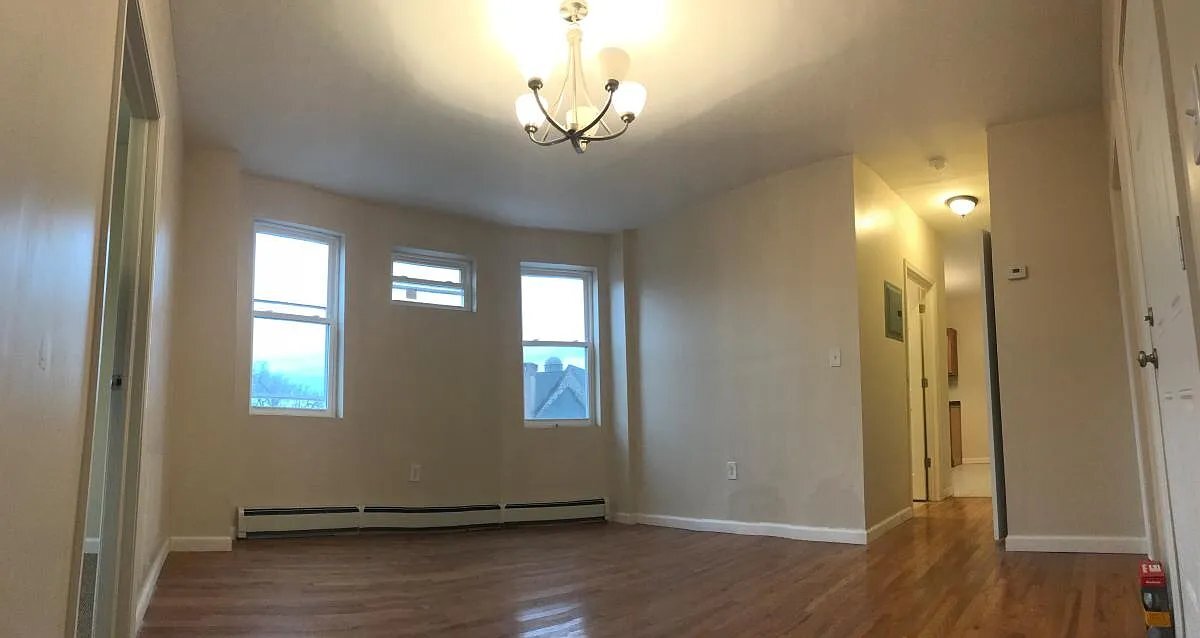 28 Sherman Ave #1 — photo 4 of 10