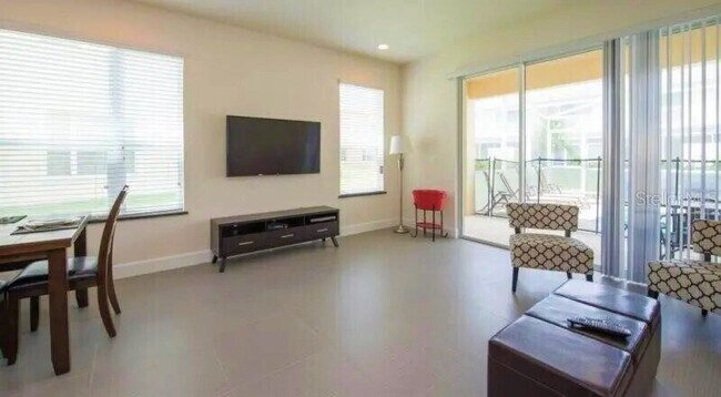Building Photo - 1427 Retreat Cir