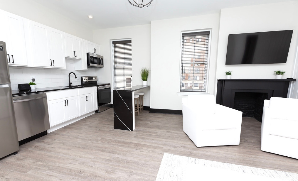 Foto principal - Regency Baltimore at 1210 N Calvert