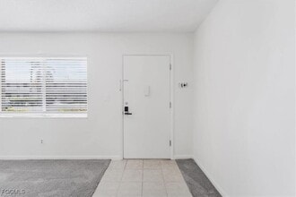 Building Photo - 339 Joel Blvd