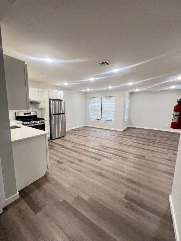 225 Rosa Parks Blvd Unit 303, Paterson, NJ 07501 Room for Rent in