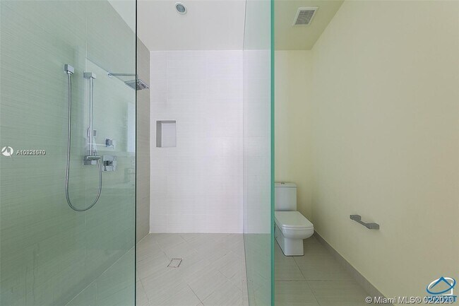 Foto del edificio - 10260 NW 63rd Terrace
