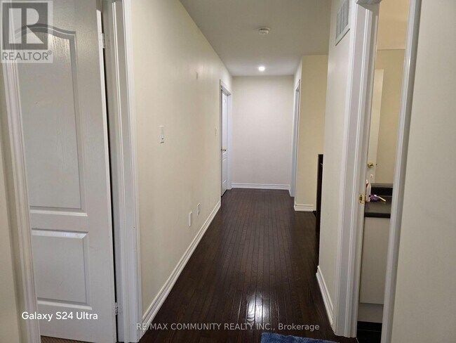 Building Photo - 74 Hammersly Blvd