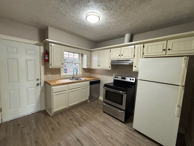 Foto del edificio - 3623 15th Ave