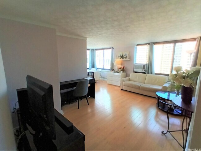 Foto del edificio - 343 Hobron Ln