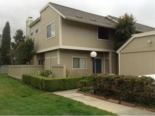 Primary Photo - 884 Carina Ln