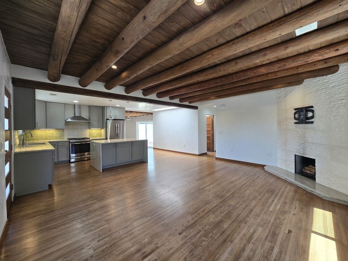Primary Photo - 127 Sereno Dr