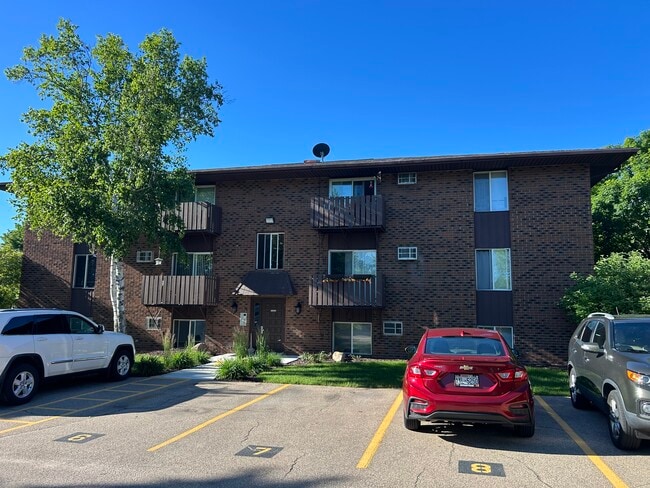Foto del edificio - 1614 E Harding Dr