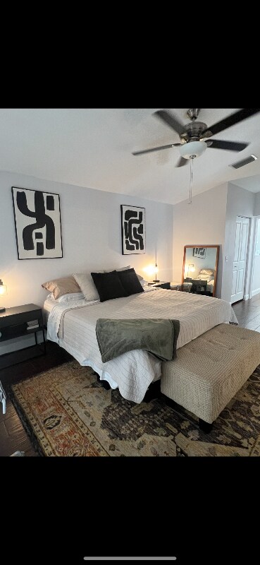 Foto del edificio - 12112 Fall Creek Ct