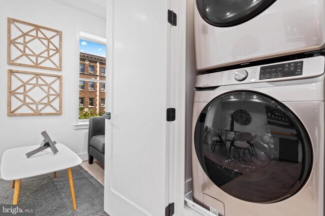 Building Photo - 1808 S St NW