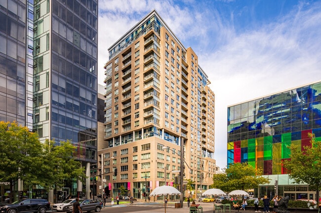 Building Photo - Le Mille Neuf