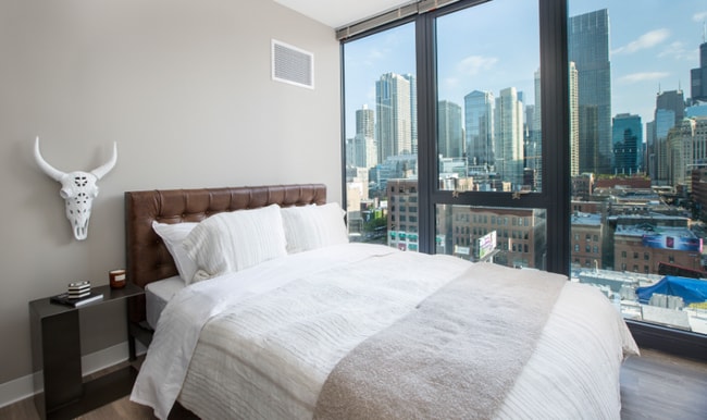 Photo - 639 N Wells St Apartment