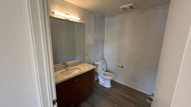 Foto del edificio - Walkable Sunny West End 2b 1.5ba in downtown San Rafael