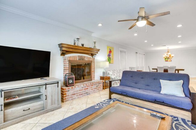 Foto del edificio - 2307 S Carrollton Ave