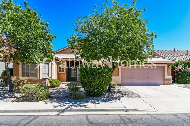 Building Photo - 2621 S Parrish
