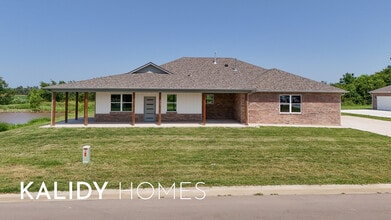 Building Photo - 206 Olde Ml Ct