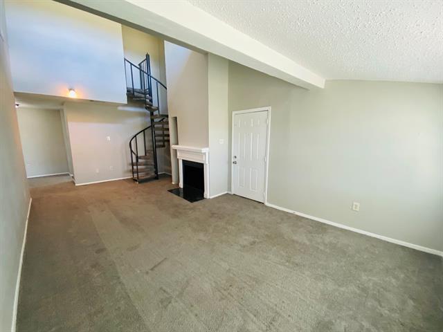 Foto del edificio - 9696 Walnut St