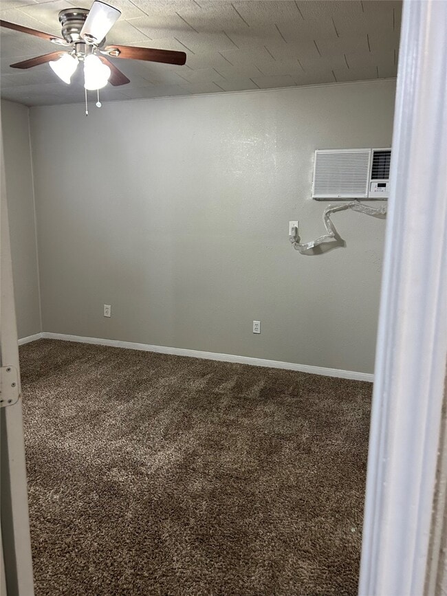 Foto del edificio - 1020 N Main St