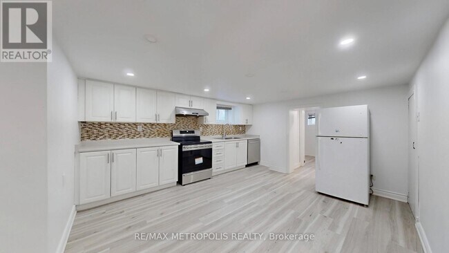 Building Photo - 14 Furlong Ct