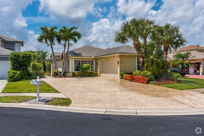 Building Photo - 8889 Odell Dr
