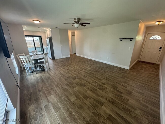Foto del edificio - 27731 Arroyal Rd