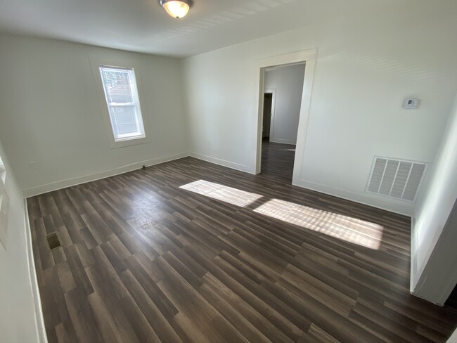 Foto del edificio - 1310 Oak St