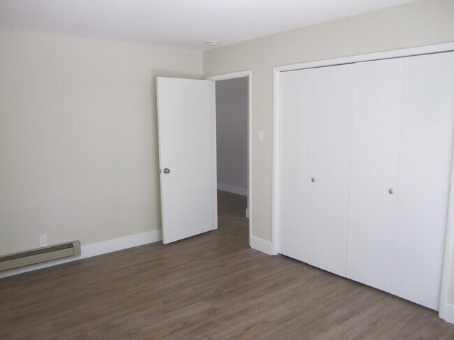Foto del edificio - 4747 Atherton Ave