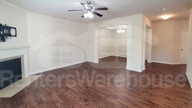 Building Photo - 10 Ontario Ct