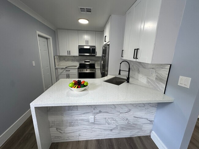 Foto del edificio - 814 SW 12th Pl