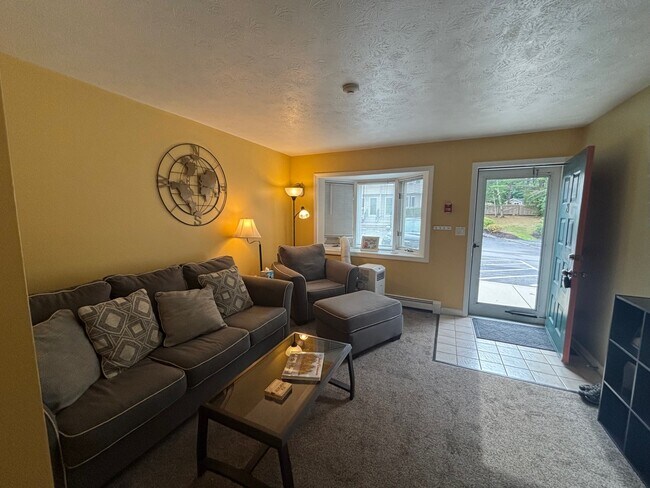 Foto del edificio - 266 Endicott St N