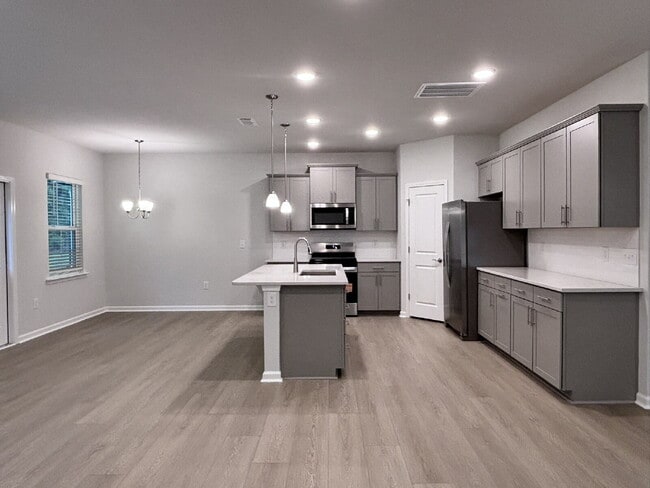Building Photo - 429 Providence Spgs Ln