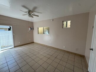 Building Photo - 6006 Makee Ave