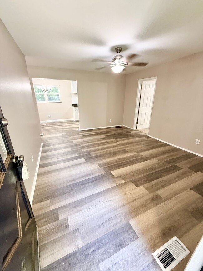 Building Photo - Charming Renovated Ranch Home for Rent!