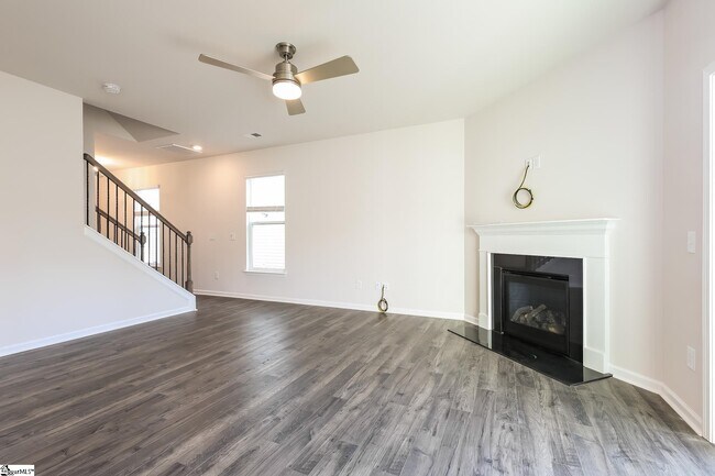 Building Photo - 705 Ridgemoor Trl