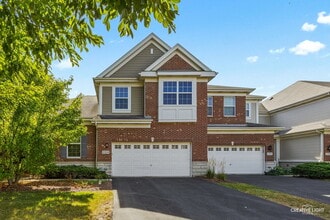 Building Photo - 2704 Blakely Ln