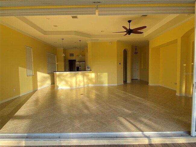 Building Photo - 133 Savona Way
