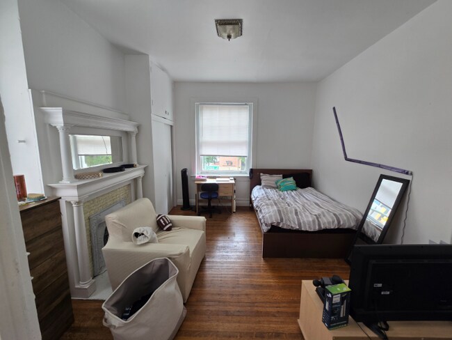Foto del edificio - 421 W Grace St