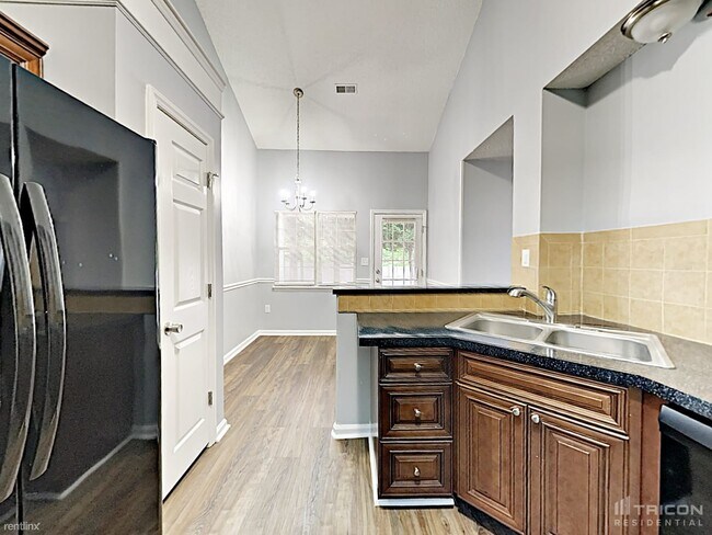 Building Photo - 5704 Ebley Ln